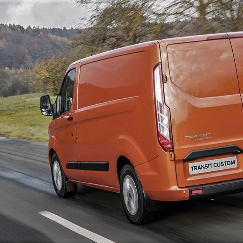 ford transit custom 8.3 m3