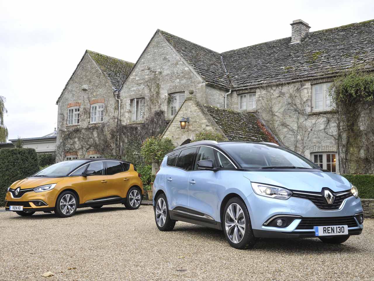 RENAULT ANNOUNCES NEW EASYLIFE VERSION LINE-UP ON SCENIC, GRAND SCENIC AND KOLEOS