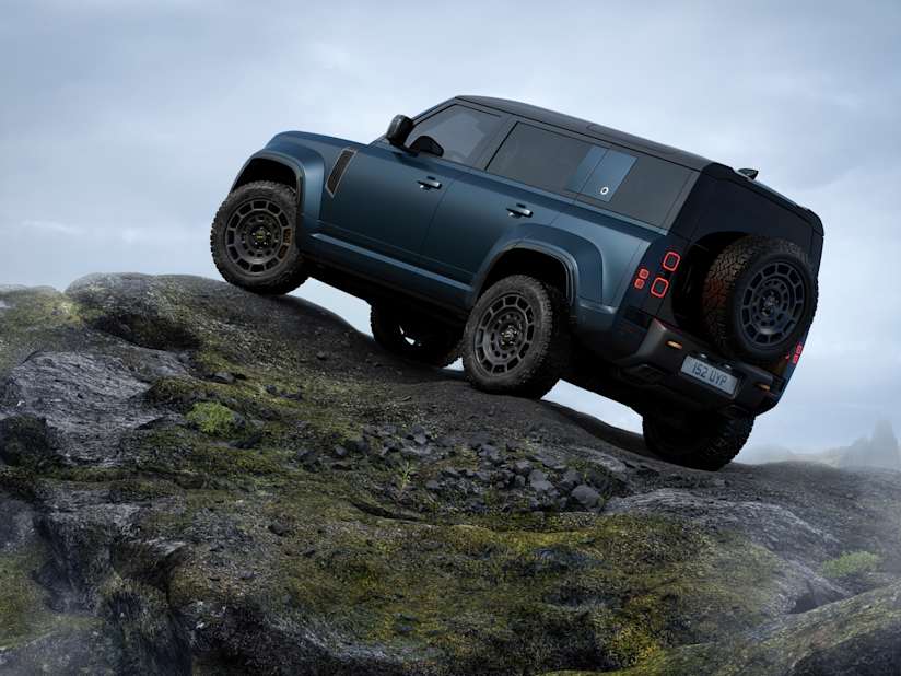 Land Rover Defender 110