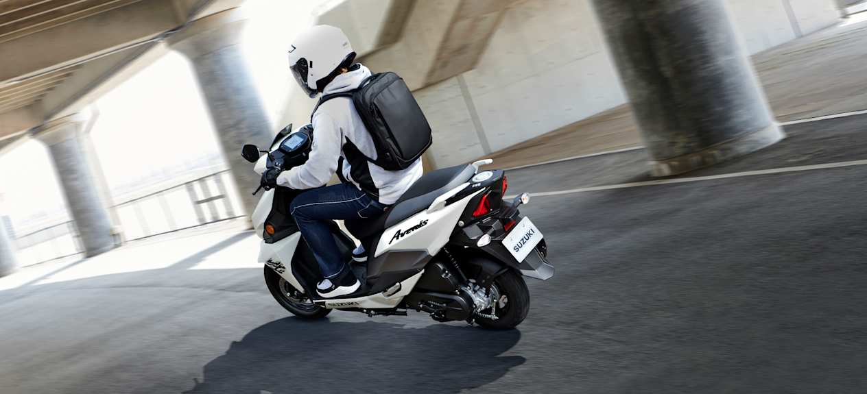 Suzuki Avenis 2025 : arriere