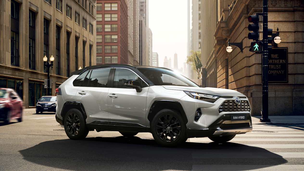 Toyota RAV4 2023 : trois quarts avant droit