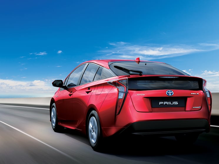 Toyota Uae Buy New Prius Car Al Futtaim Automotive