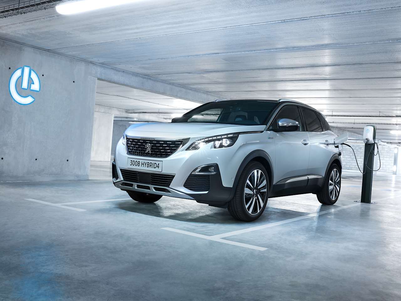 Peugeot 3008 HYbrid & HYbrid4 : Le résumé des essais