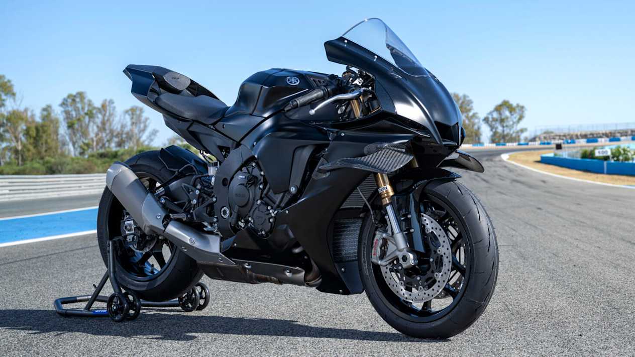 Yamaha R1 RACE 2025 : avant
