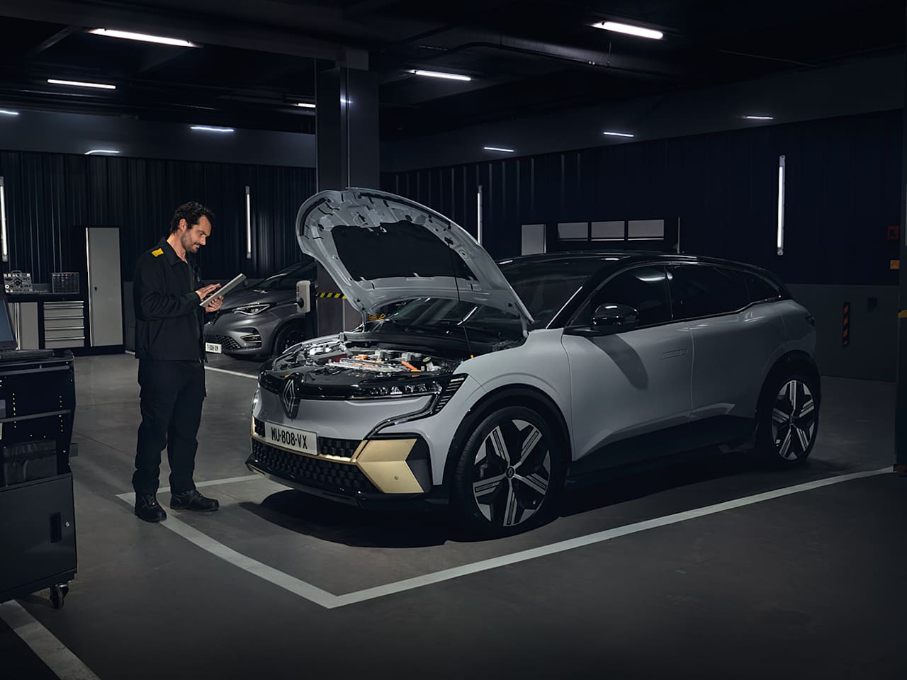 Electric Vehicle Servicing 