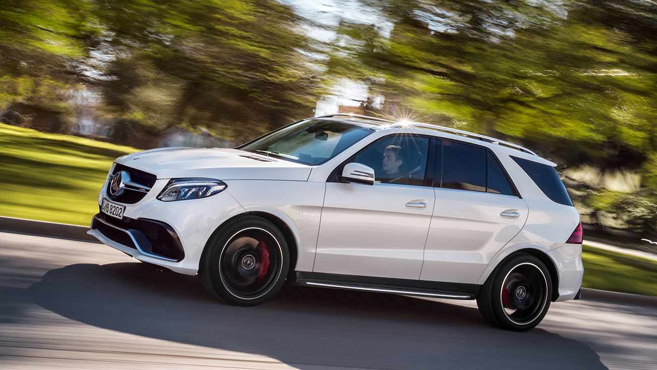 7 Of The Best Cars With Big Boots Suvs And Estates