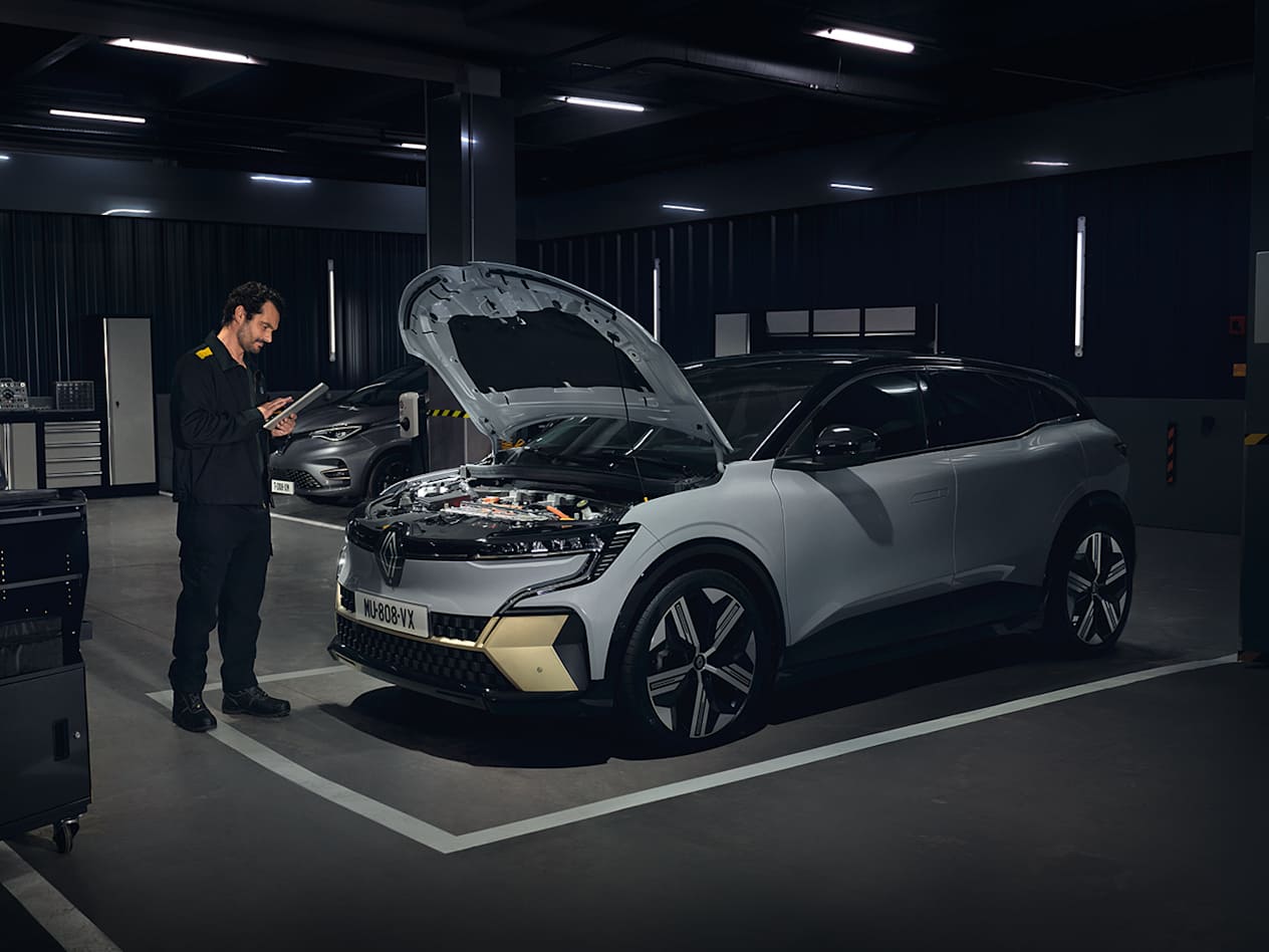 RENAULT ELECTRIC VEHICLE SERVICING