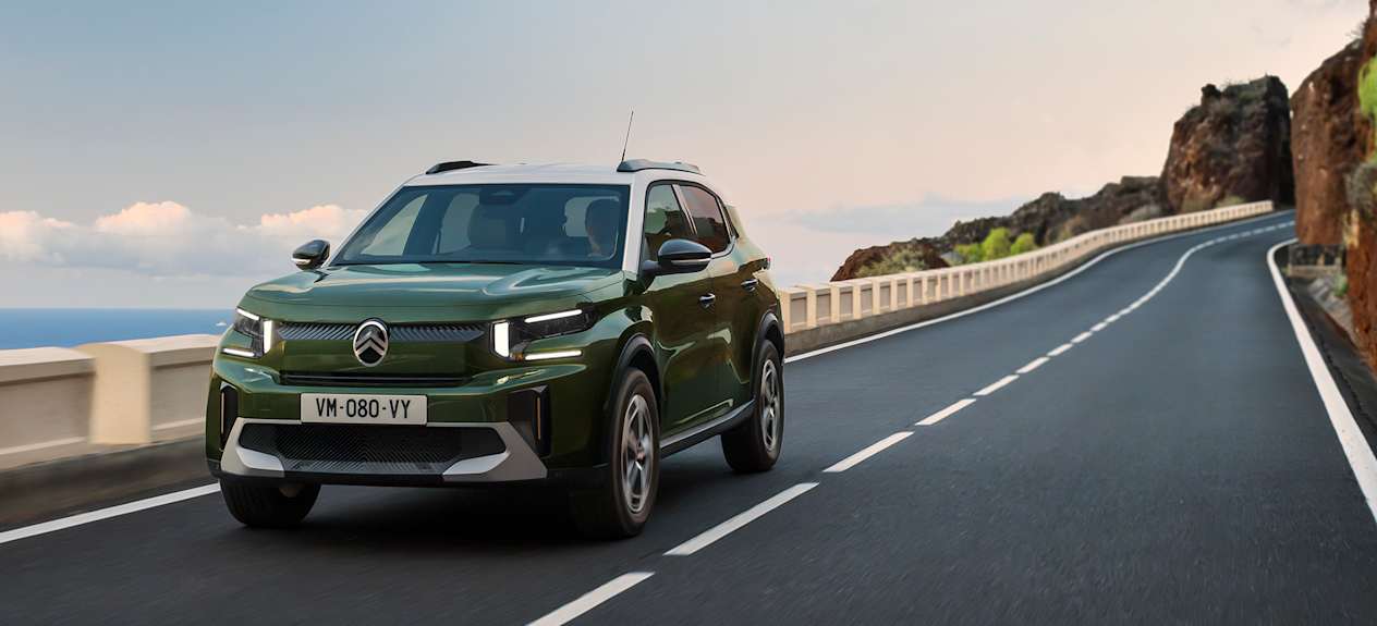 Citroën C3 Aircross 2024 : trois quarts avant gauche sur route