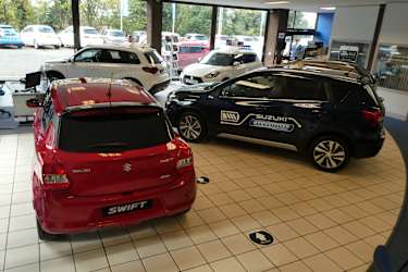 Swift dzire hot sale showroom near me