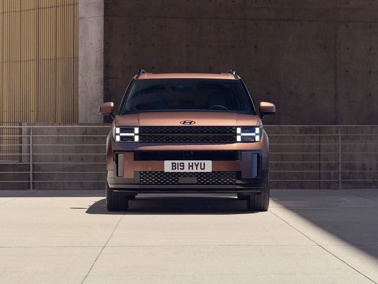 SANTA FE Named SUV of the Year at the TopGear.com Awards