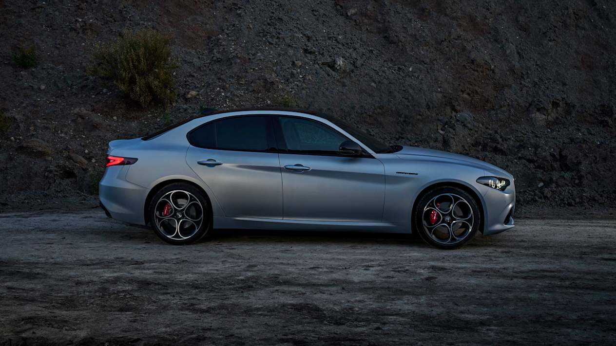 Alfa Romeo Giulia 2022 : Profil