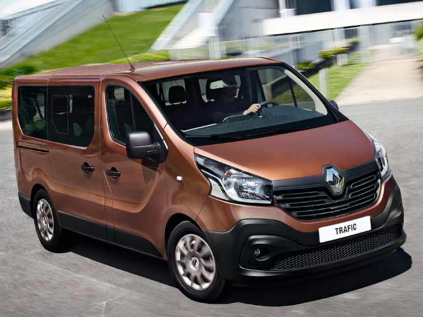 New Renault Trafic Passenger Vehicle Brechin Angus Mackie Motors Renault