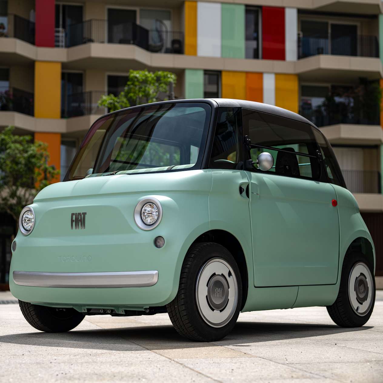 Fiat Topolino 2023 : trois quarts avant gauche statique