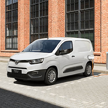 Proace deals electric test