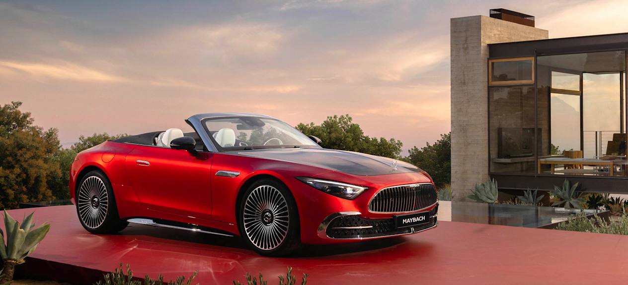 Mercedes Maybach SL podium villa