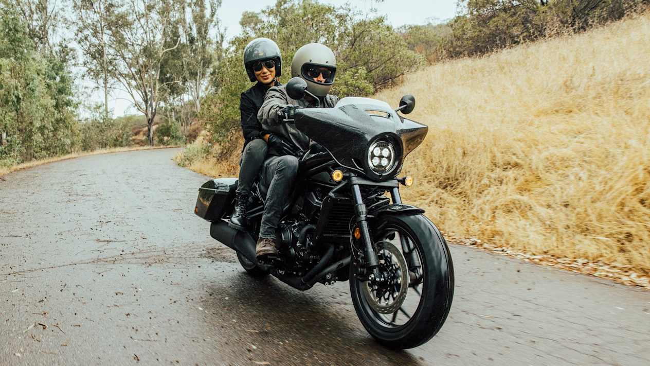 Honda Rebel CMX1100 2023 : trois quarts avant droit sur route