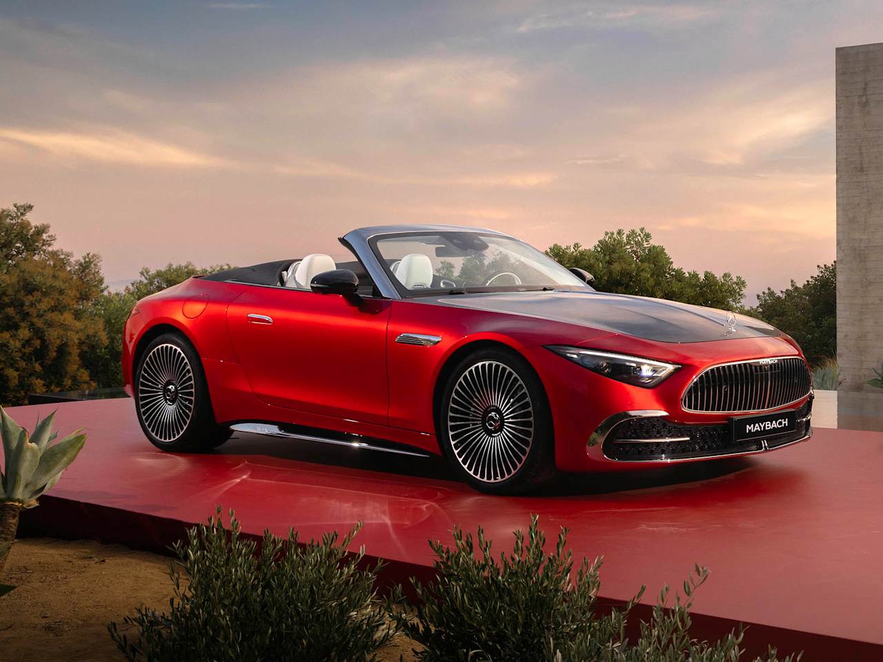 Mercedes et Maybach dévoilent le nouveau SL 680 !