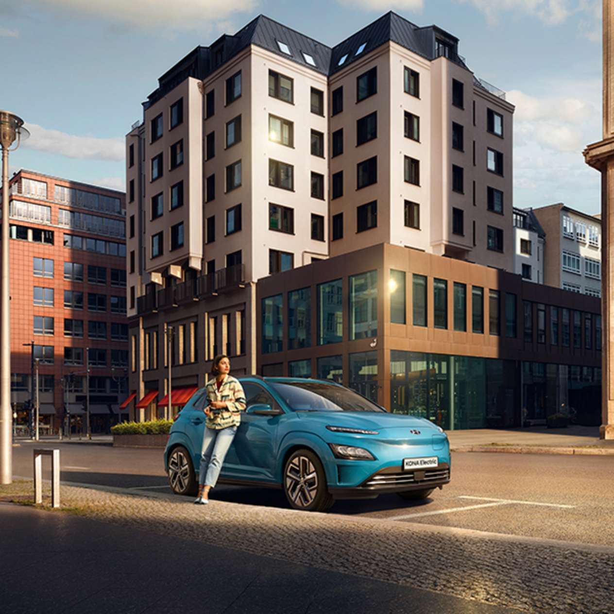 Hyundai Kona Electric side view