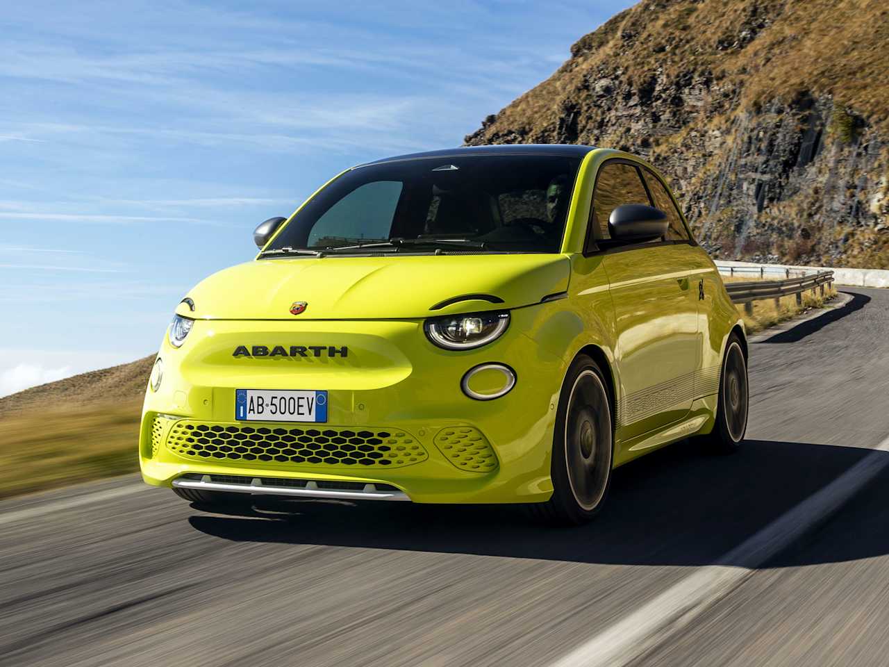Nouvelle Abarth 500e : Retour électrisant pour la bombinette italienne