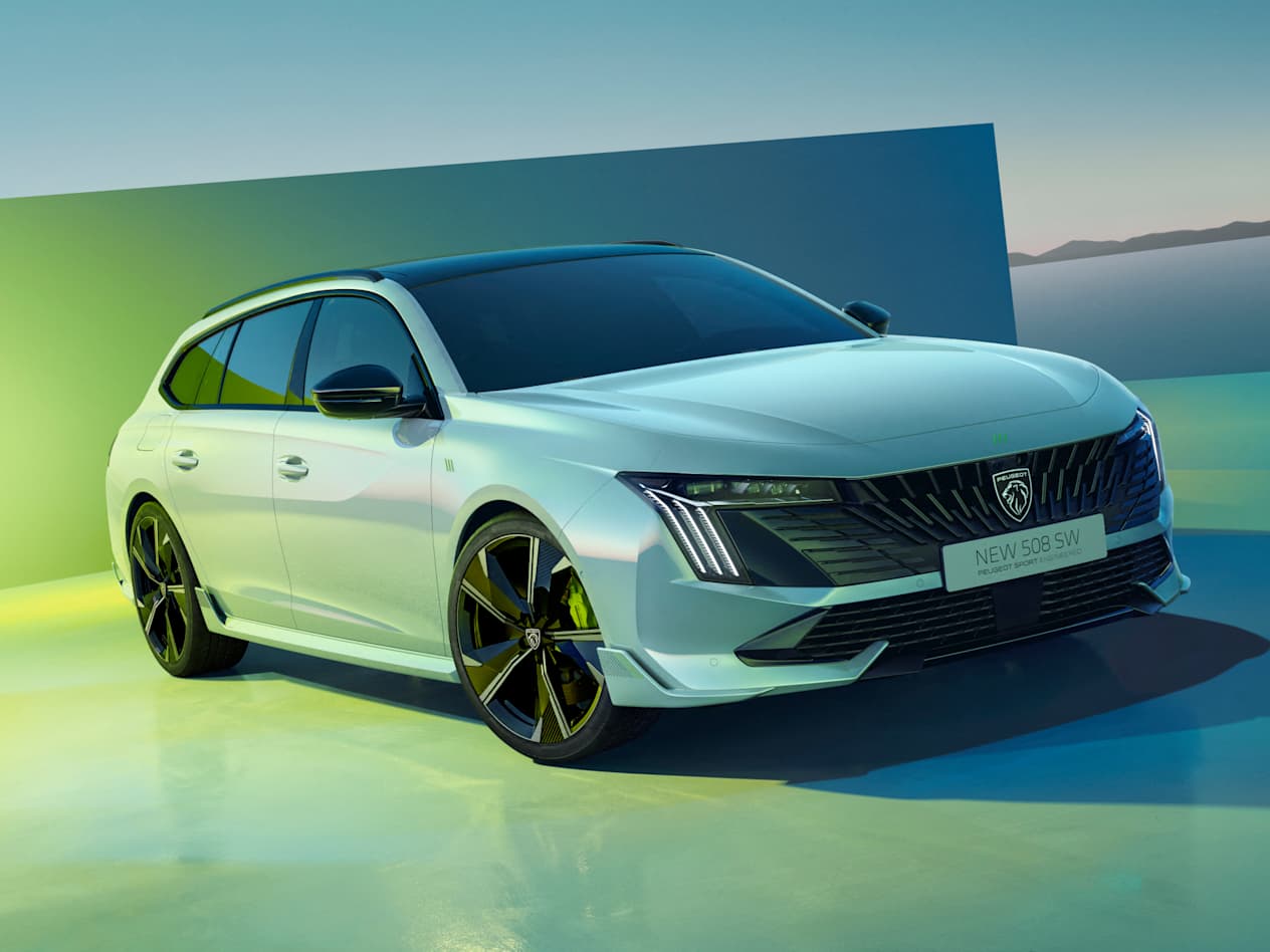 Peugeot 508 SW PSE 2023 : trois quarts avant gauche