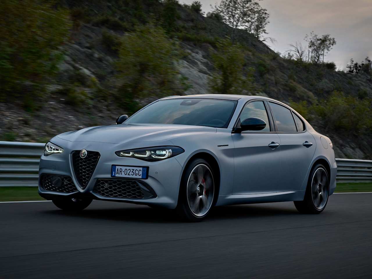 Alfa Romeo Giulia Restylée (2022) : La reine de la route