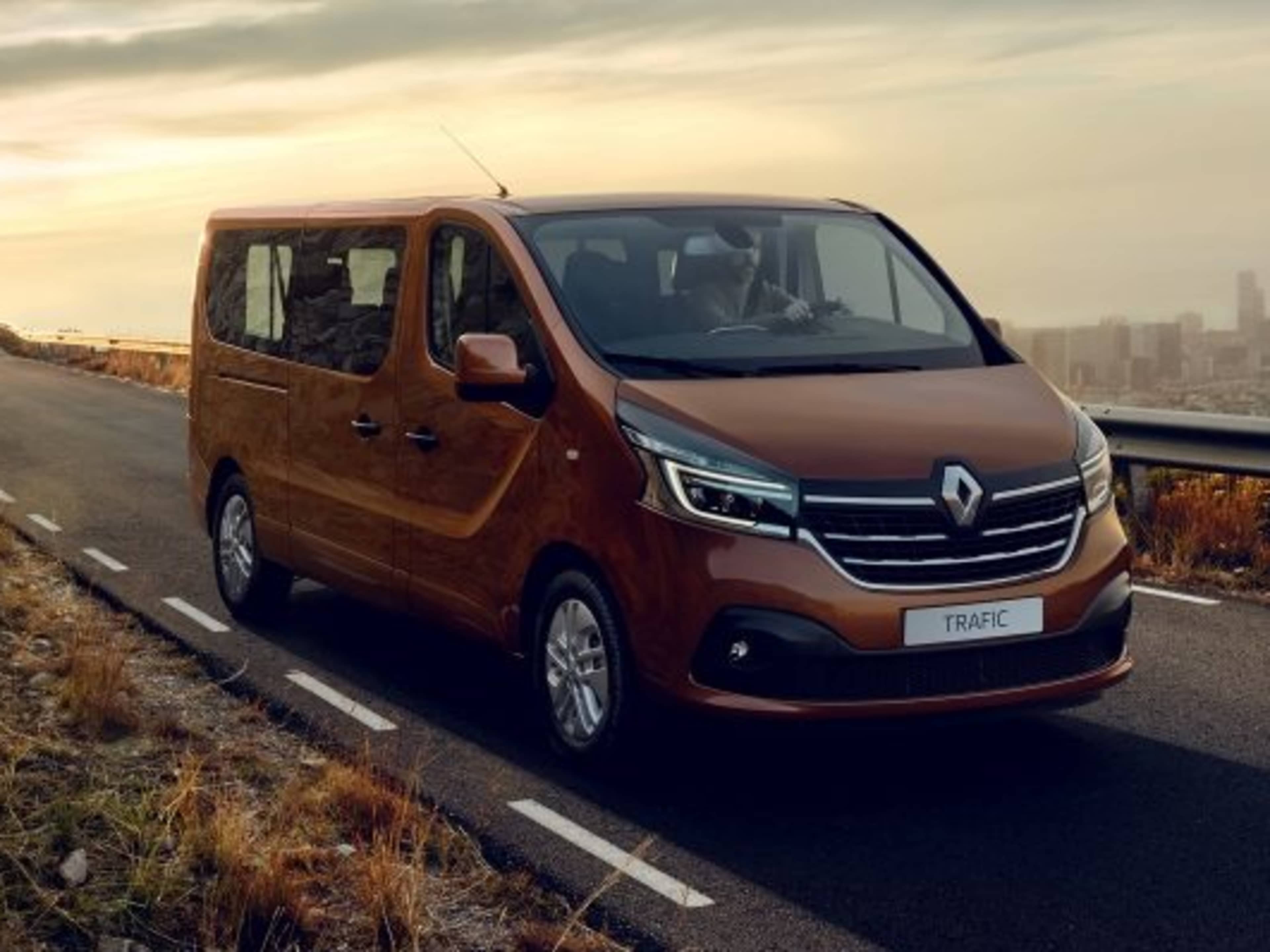 renault trafic passenger 2019