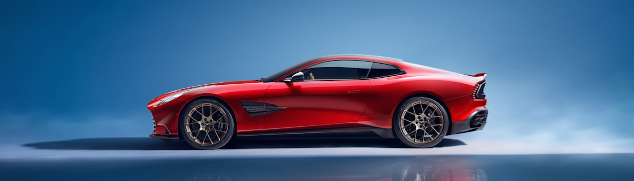 Aston Martin Vanquish 2024 : profil gauche statique