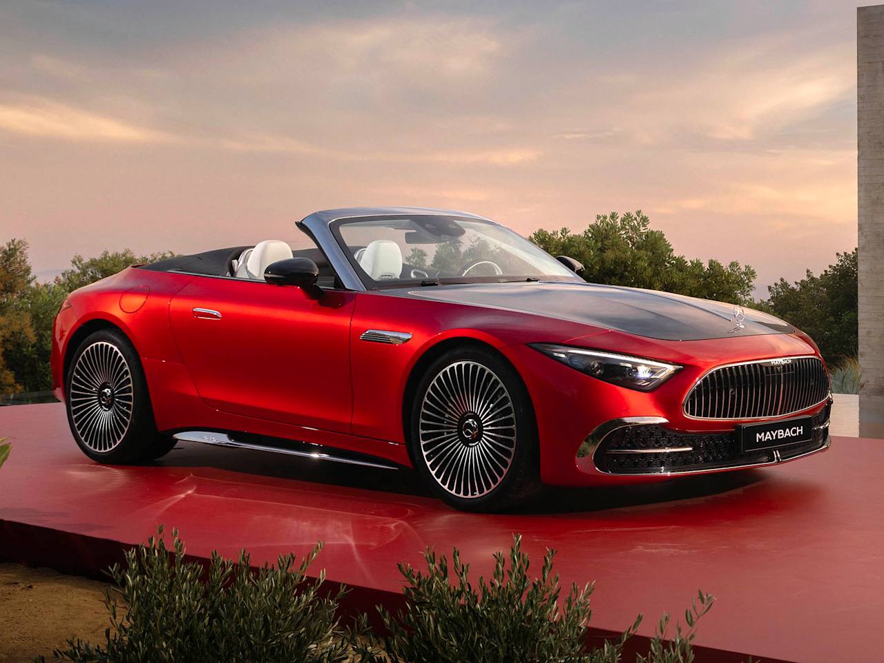 Mercedes et Maybach dévoilent le nouveau SL 680 ! 