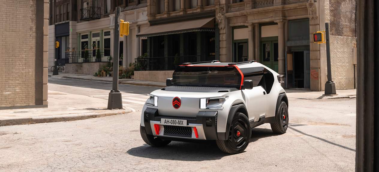 Concept-Car Citroën Oli (2022) : Trois quart avant en virage