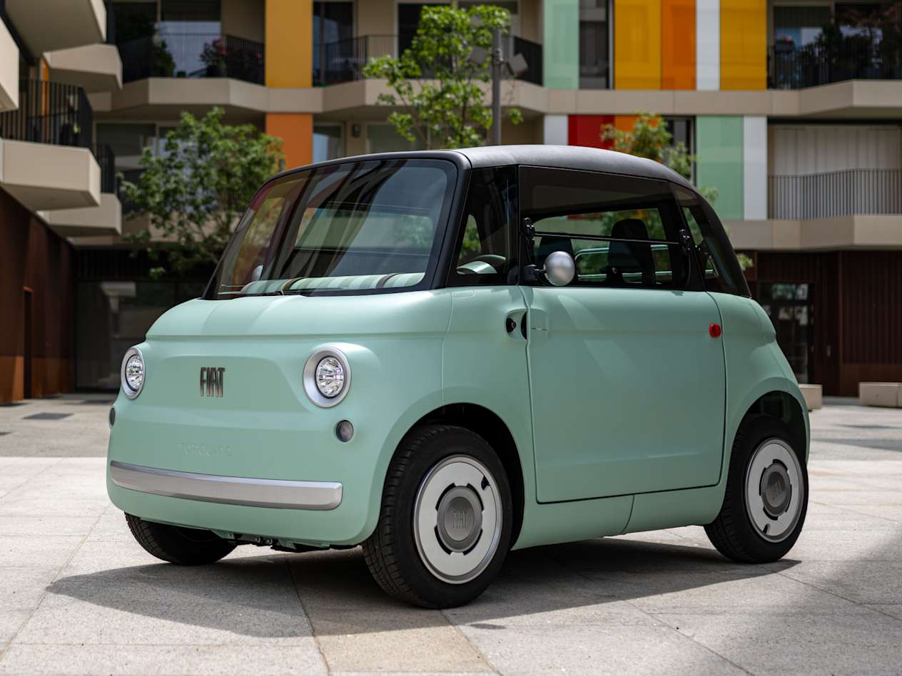 Fiat Topolino 2023 : trois quarts avant gauche statique