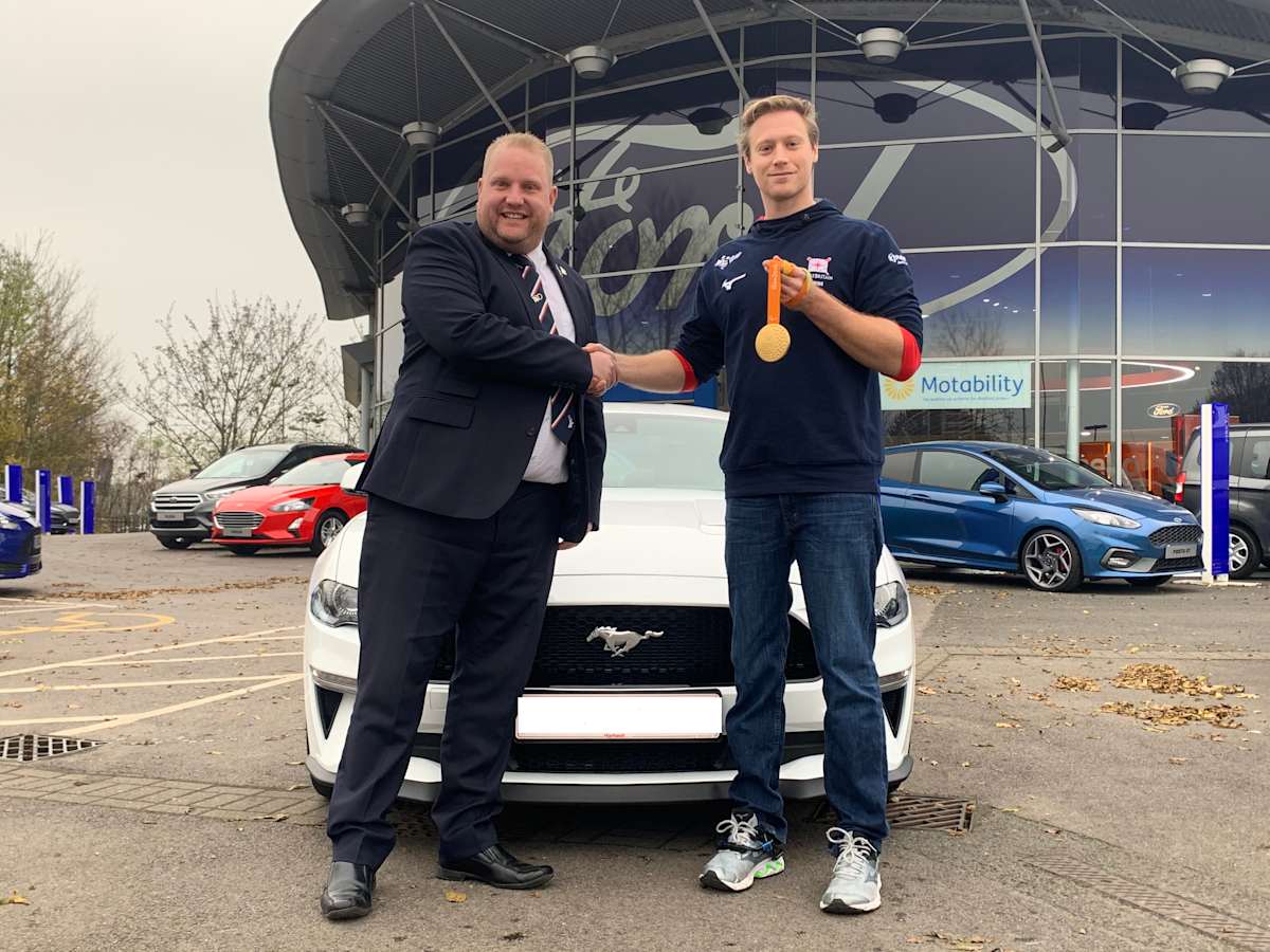 Paralympic Gold Medalist Laurence Whiteley Visits Hartwell