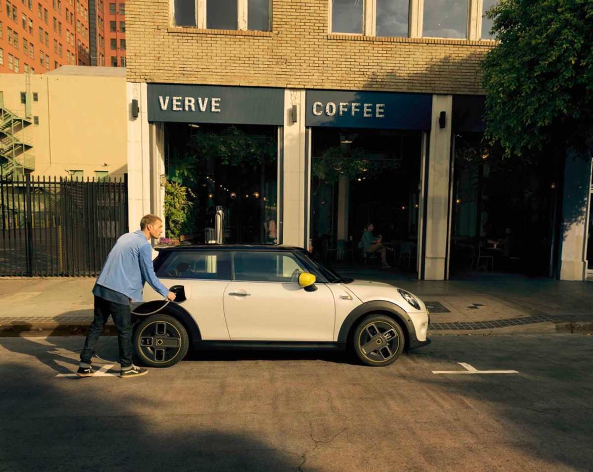 Mini electric charging deals