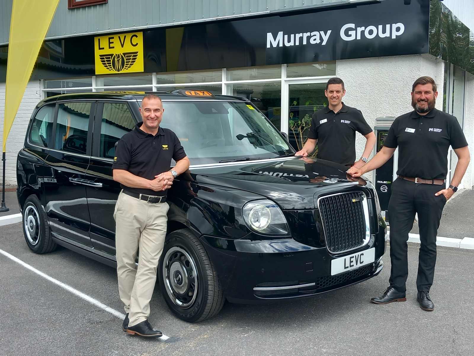 MURRAY GROUP TAKES ON THE ICONIC BLACK CAB WITH OPENING OF NEW RETAIL SITE IN PLYMOUTH