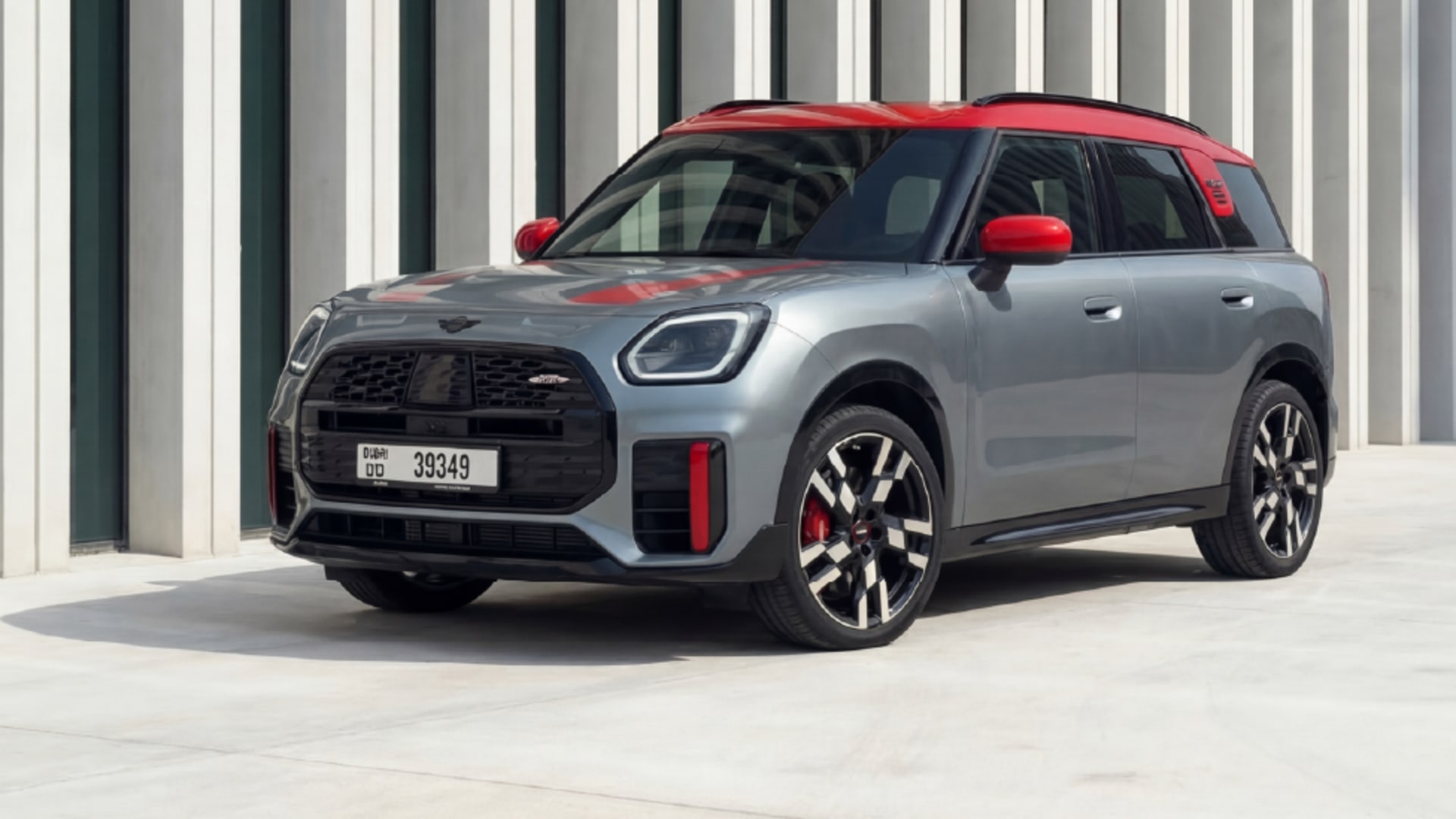 OWN A MINI FOR AED 133,000 ONLY