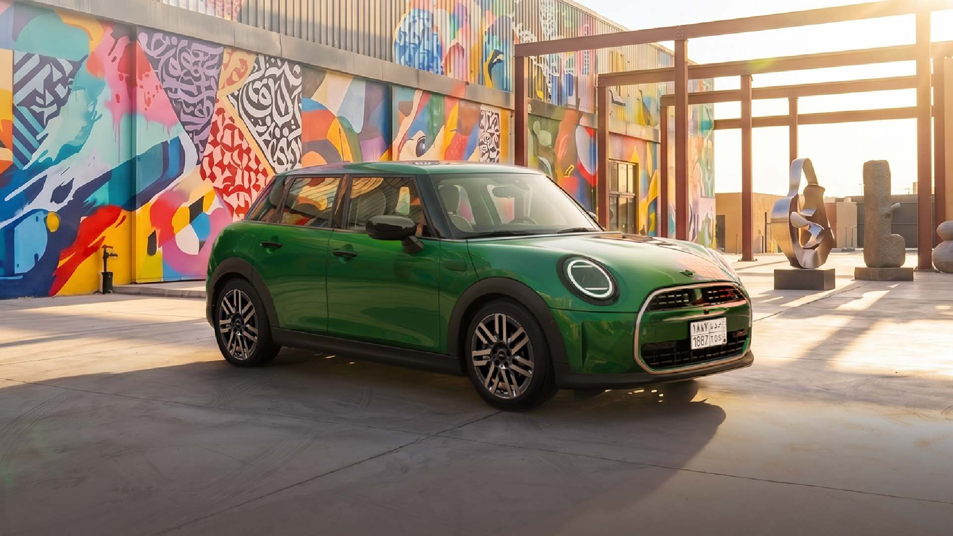 THE NEW MINI COOPER 5 - DOOR