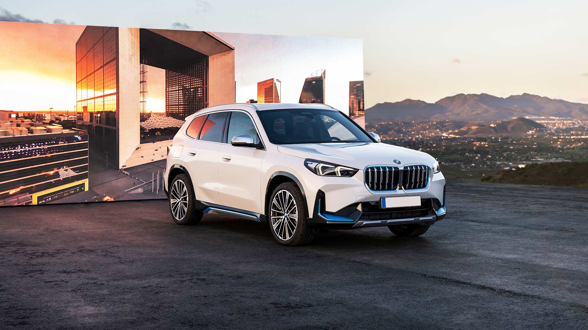 Barretts BMW New & Used Car Dealerships Ashford & Canterbury, Kent