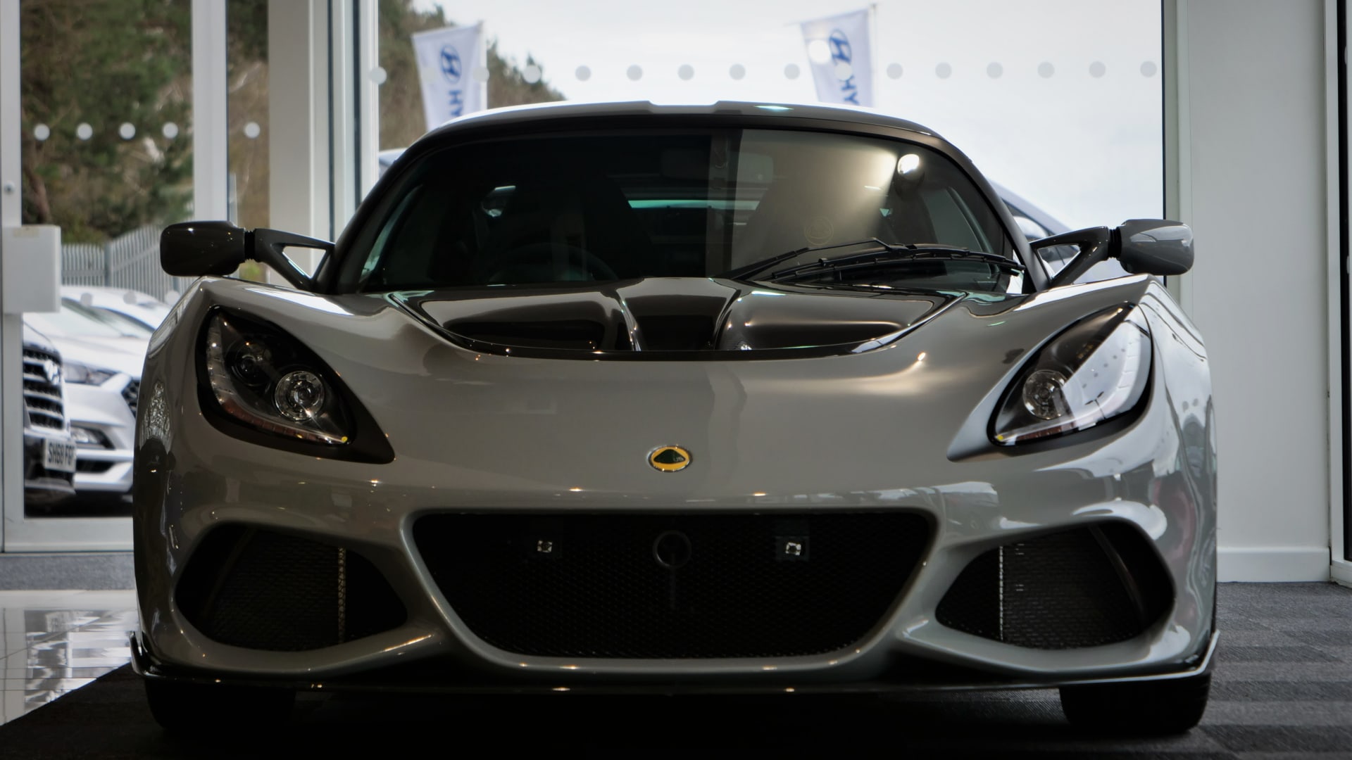 Lotus Endeavour Automotive