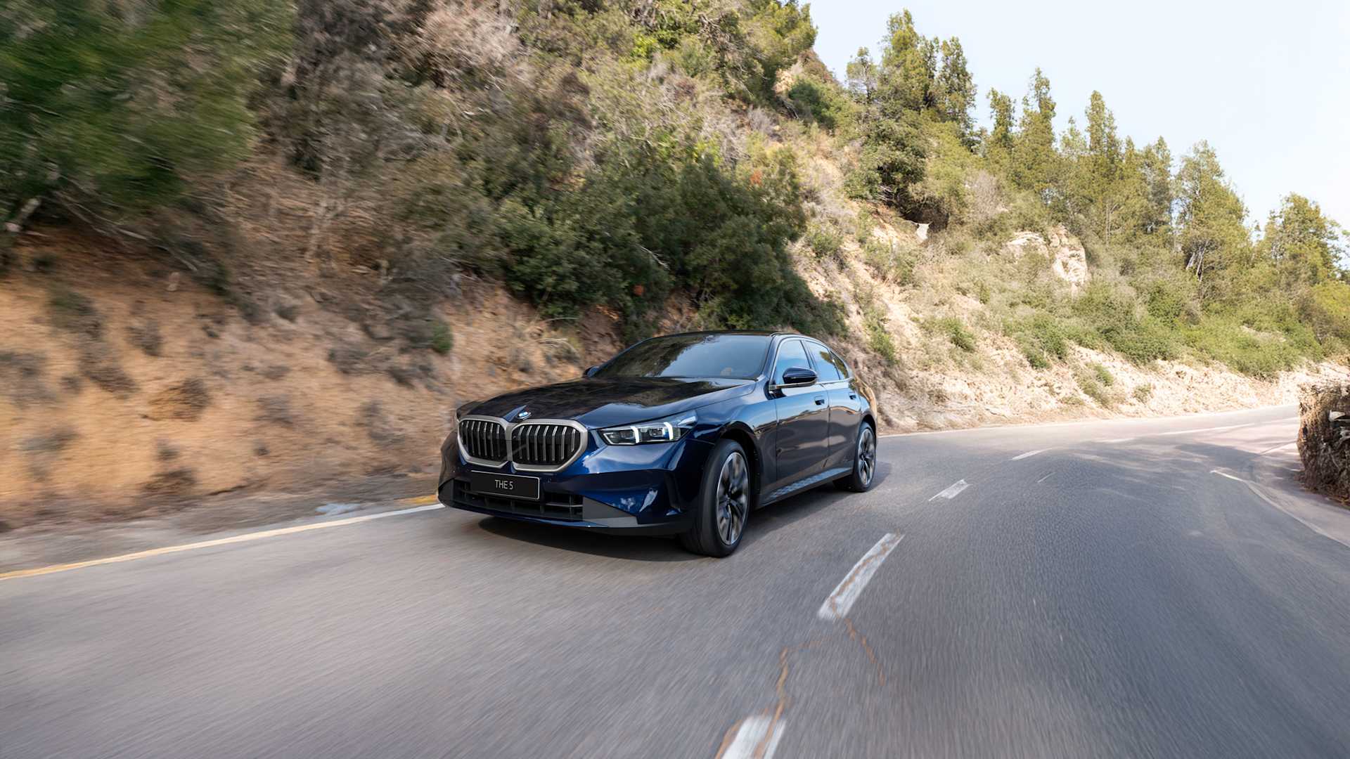 DRIVE WITH EXTRAORDINARY ELEGANCE