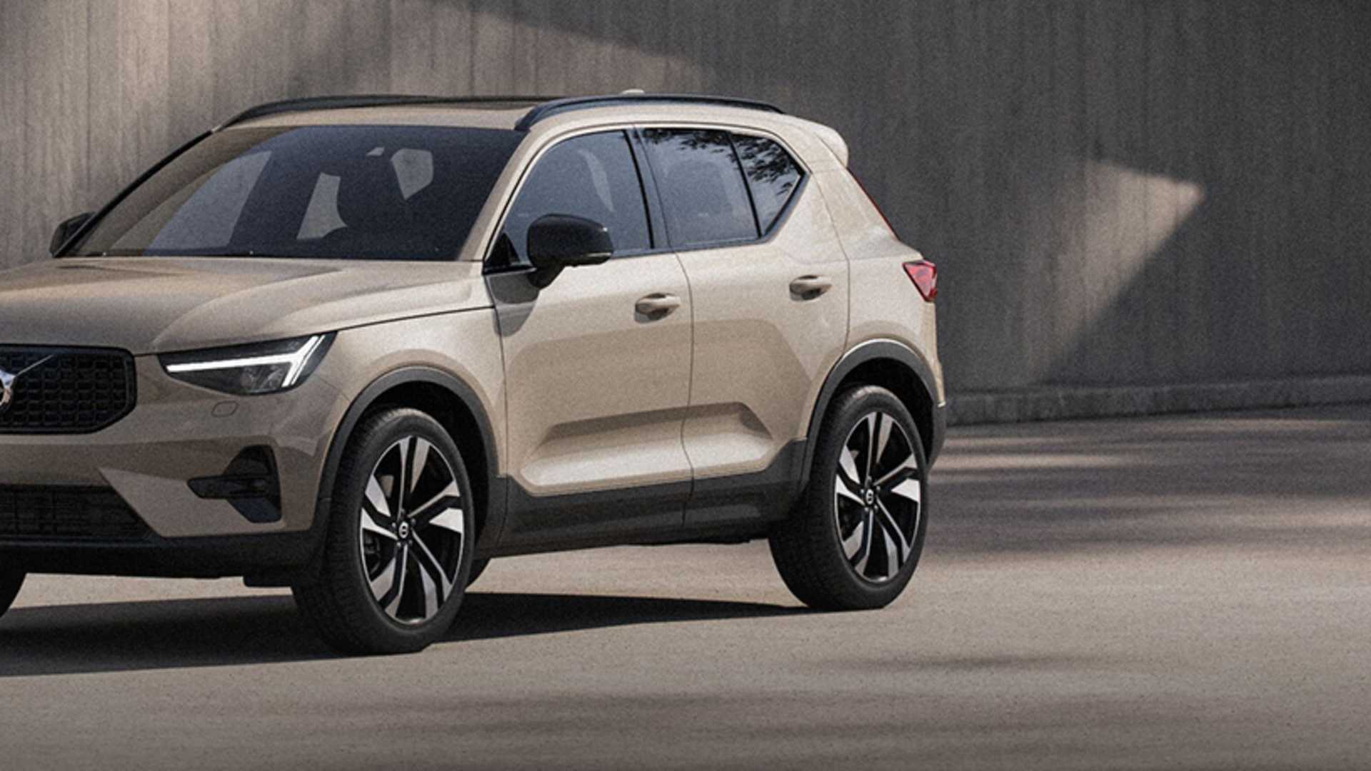 XC40 2.0 B3p Plus 5 Dr 