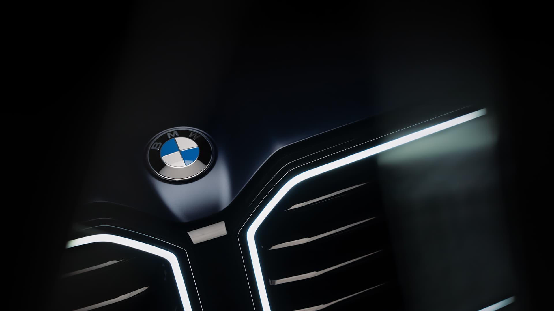 ١٥ عاما مع BMW  والرحلة مستمرة