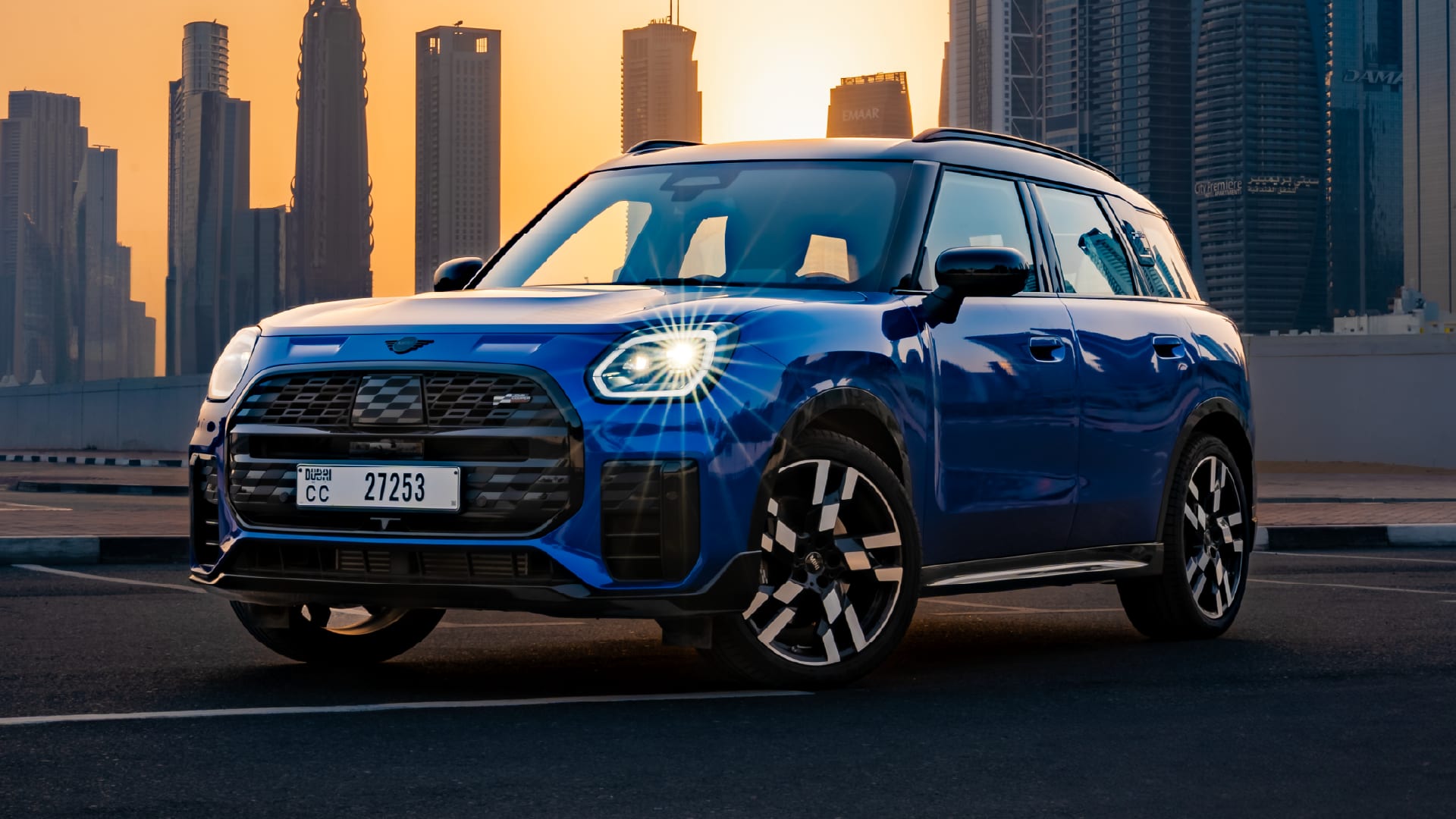 THE NEW ALL-ELECTRIC MINI COUNTRYMAN