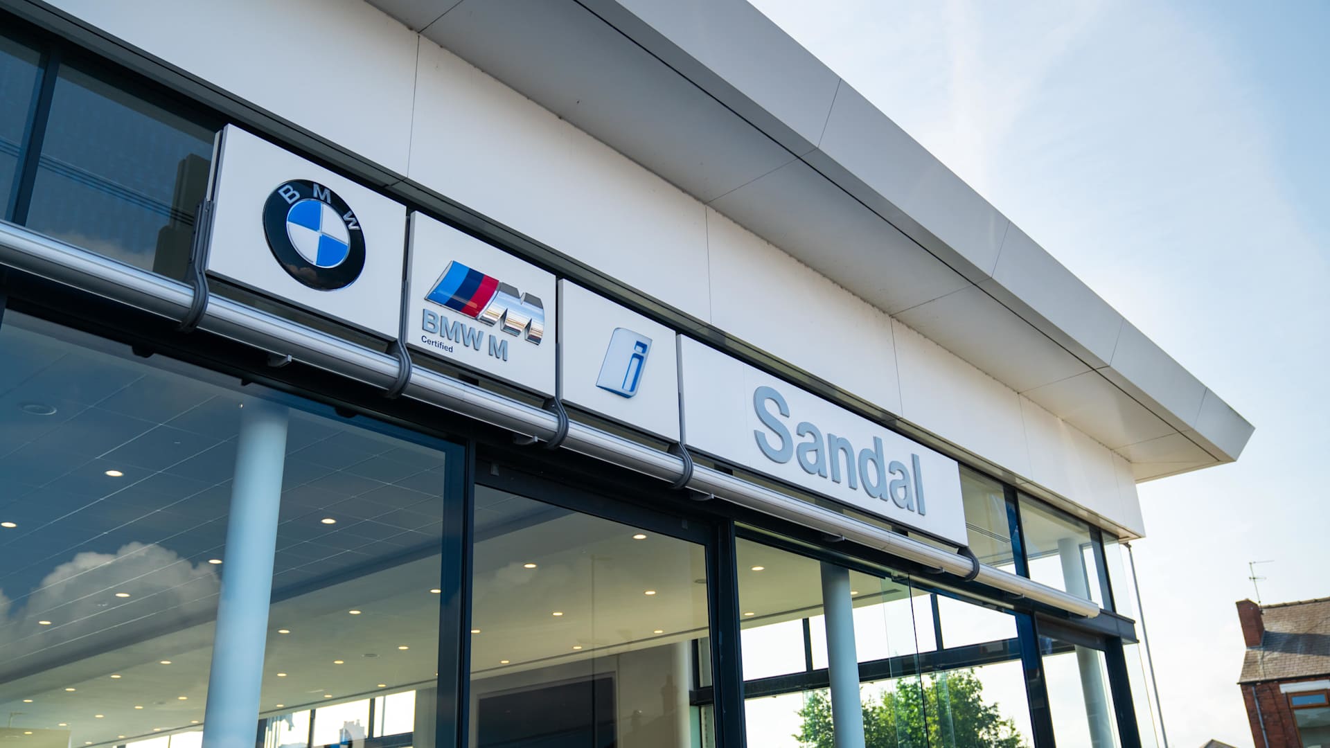 Easter Opening Hours at Sandal BMW