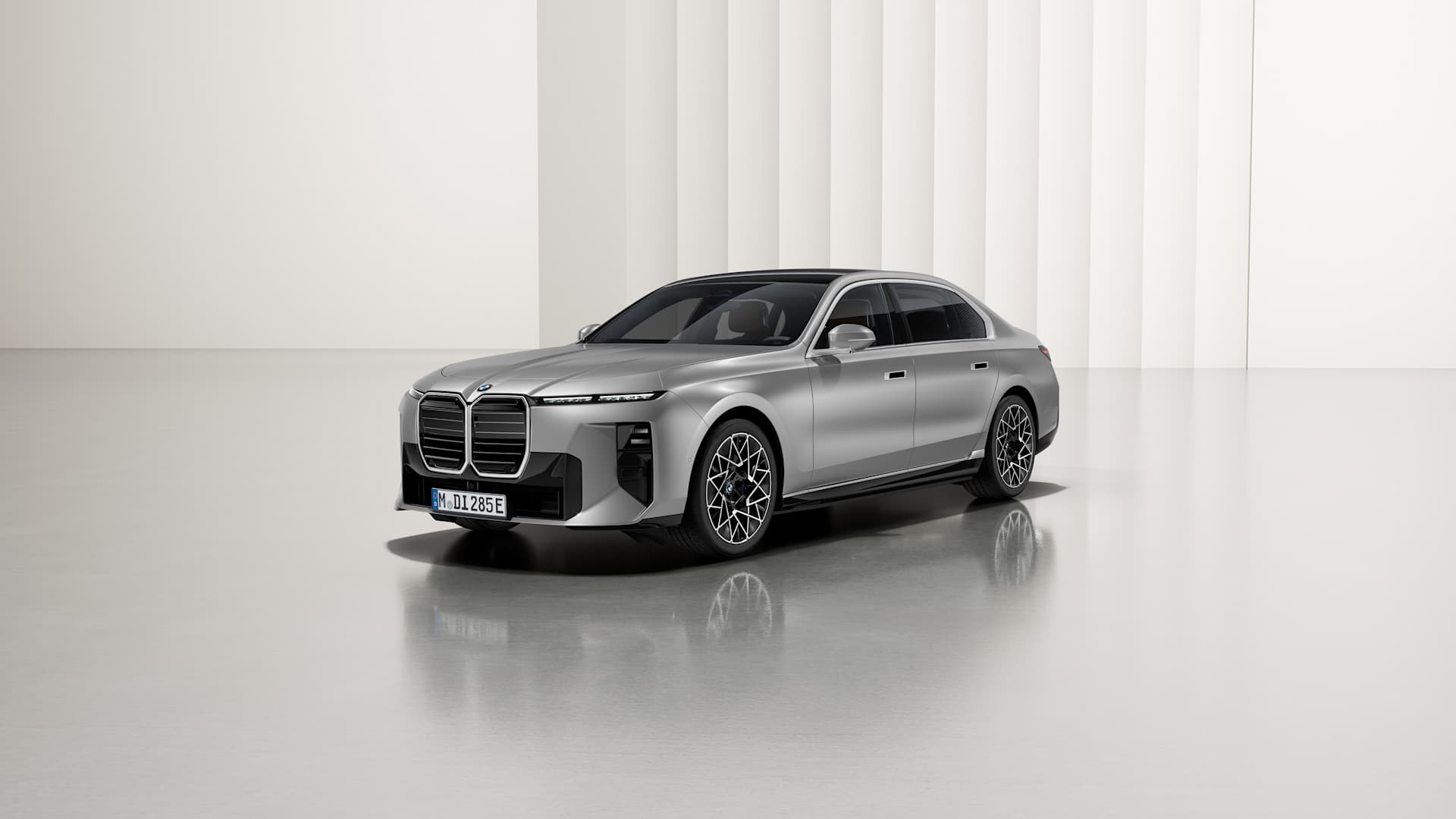 THE NEW BMW 7