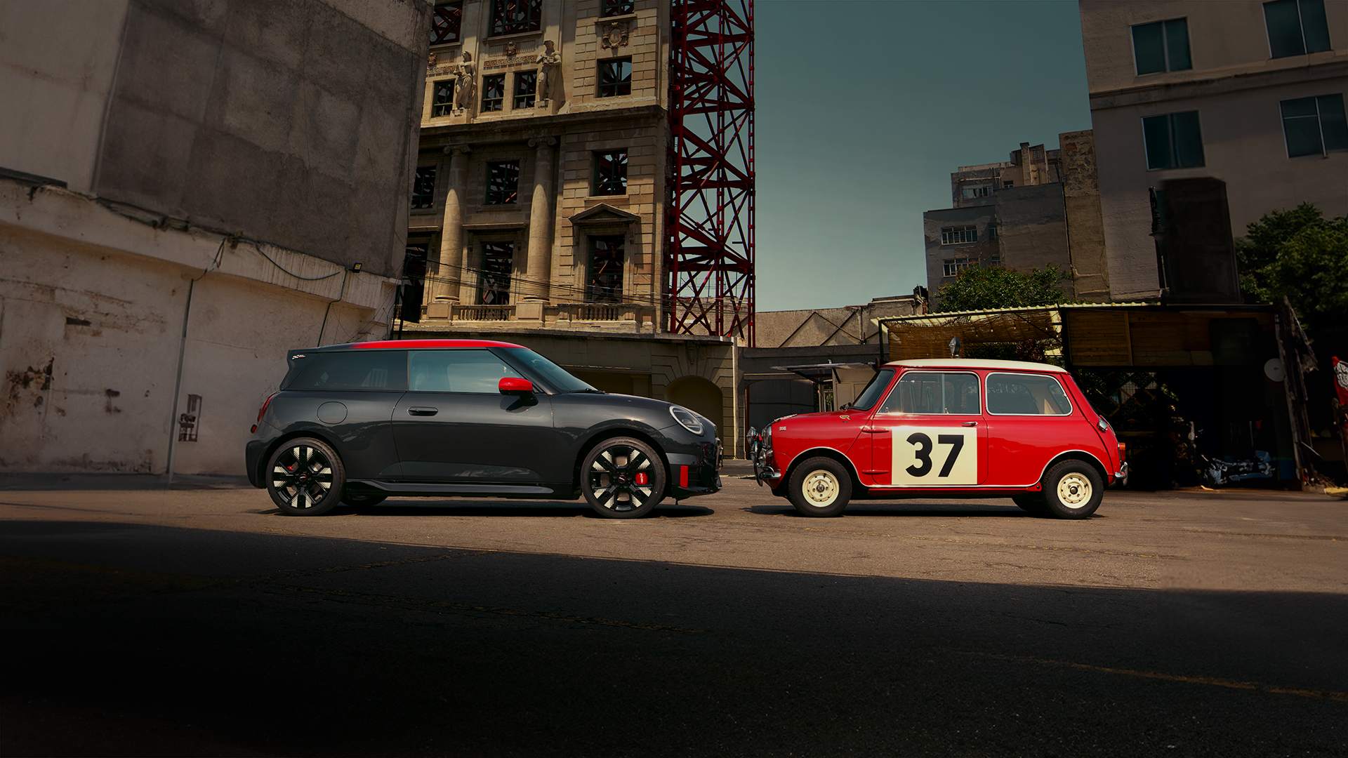 MINI JOHN COOPER WORKS PRE-LAUNCH.