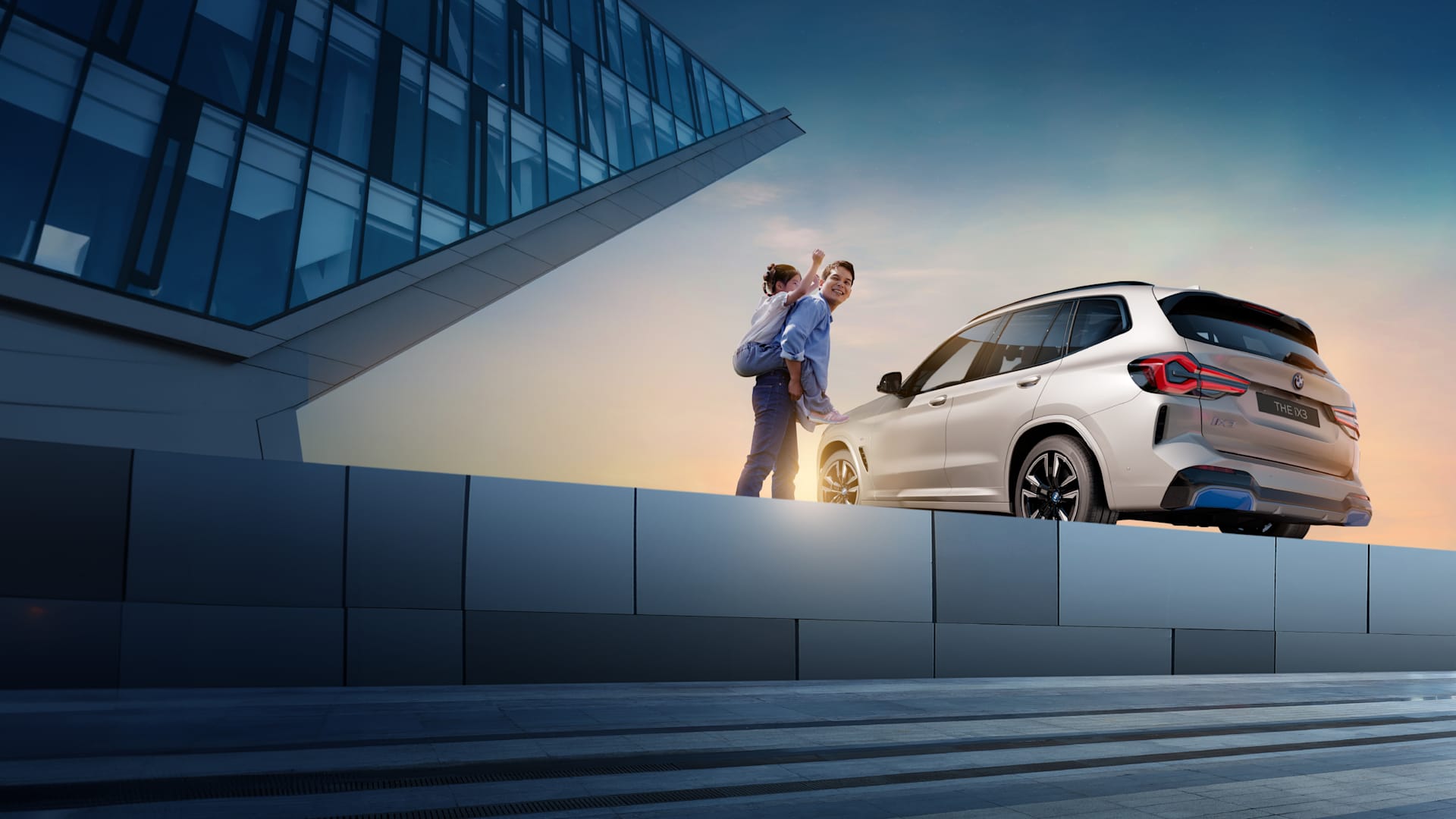 YOU’RE NEVER APART FROM DRIVING PLEASURE.