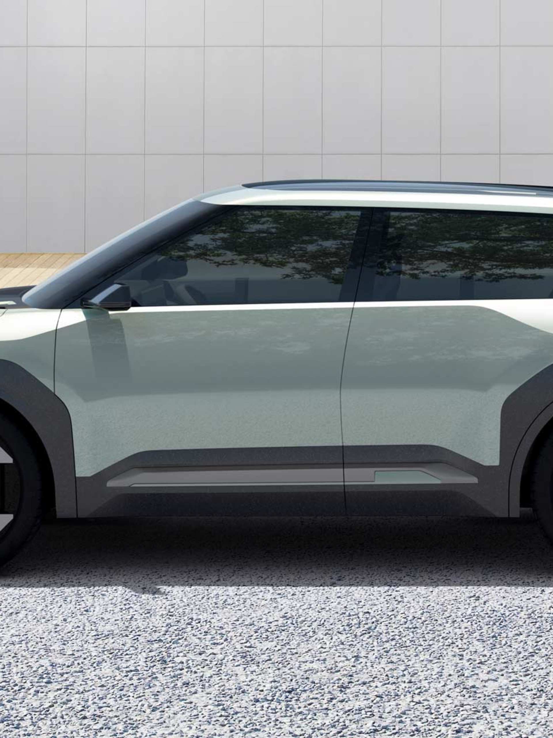 Silver EV3 on the driveway
