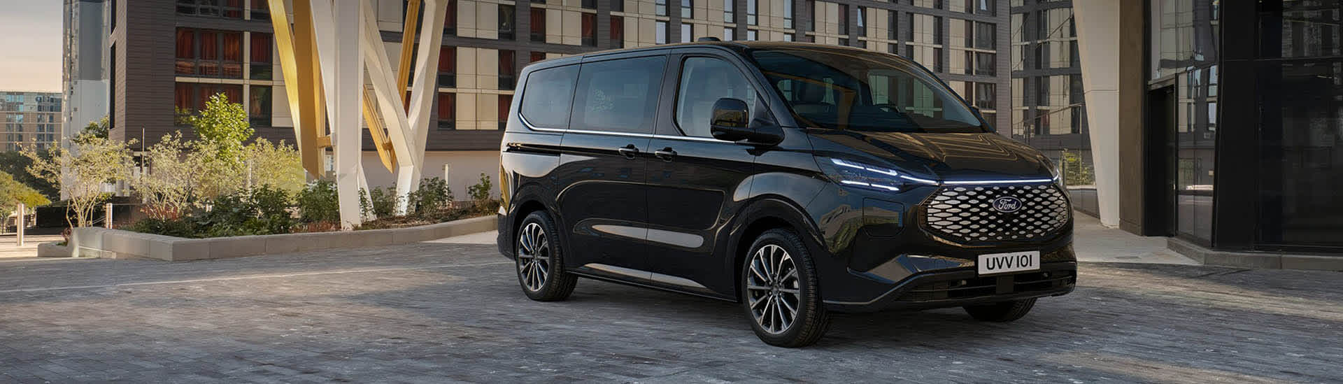 E-Tourneo Custom