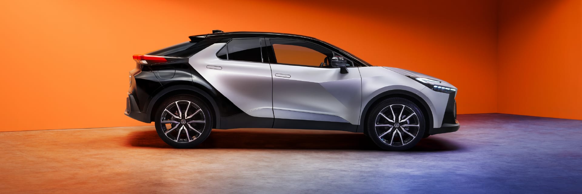 NEW TOYOTA CH-R