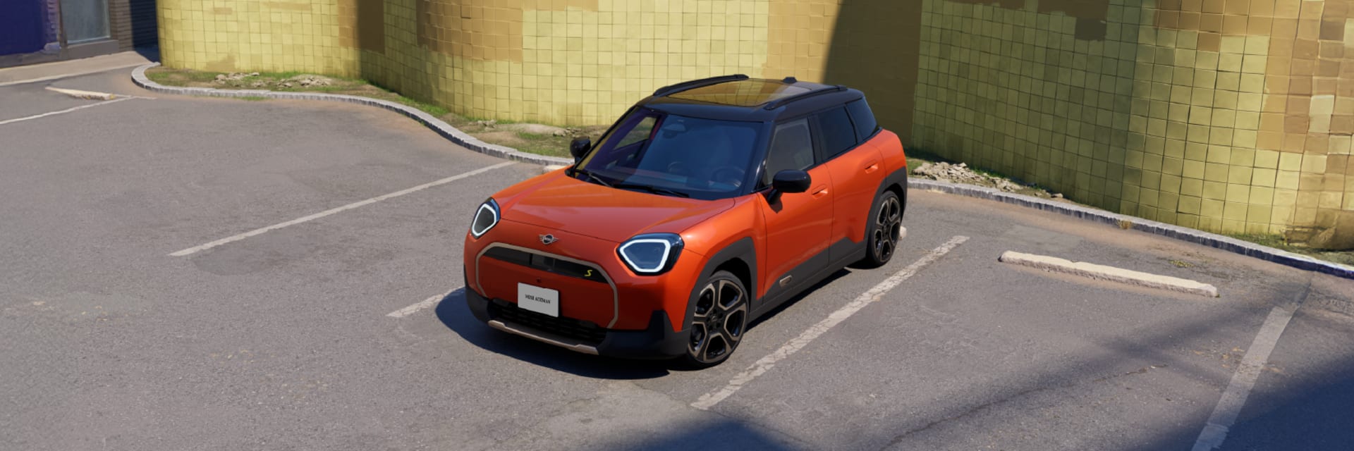 أول سيارة كهربائية بالكامل على الإطلاق. السيارة MINI ACEMAN