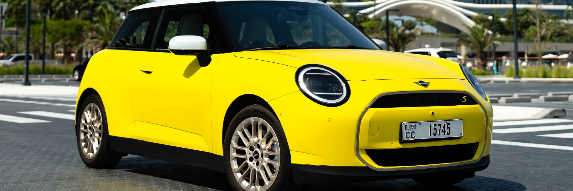 THE NEW ALL-ELECTRIC MINI COOPER.